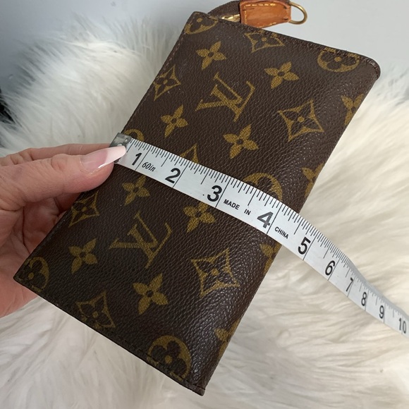1997 authentic Louis Vuitton Toiletry 17 Pouch with free insert - Picture 5 of 16